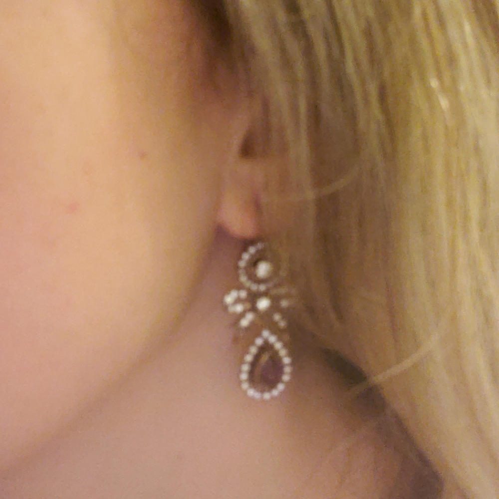 Earrings - Picture 4 of 4